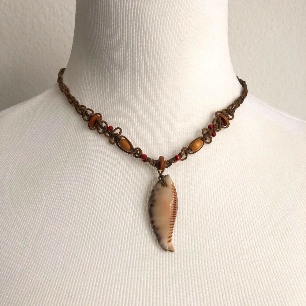 Beach jewelry - hemp and shell - unisex earth colors adjustable pendant necklace